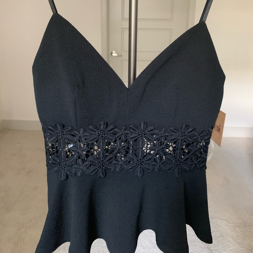 Women’s / juniors dressy black tank